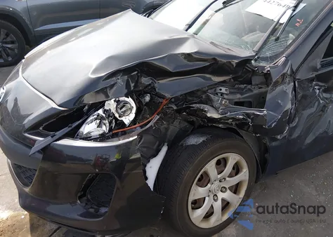 2013 Mazda Mazda3 I Sv из США, поврежденный, VIN JM1BL1TFXD1823251